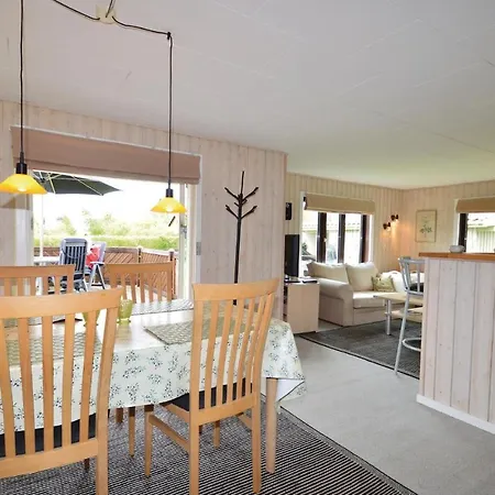 Casa vacanze Three-bedroom Holiday In Karrebaksminde *